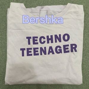 LAST! BERSHKA T-Shirt